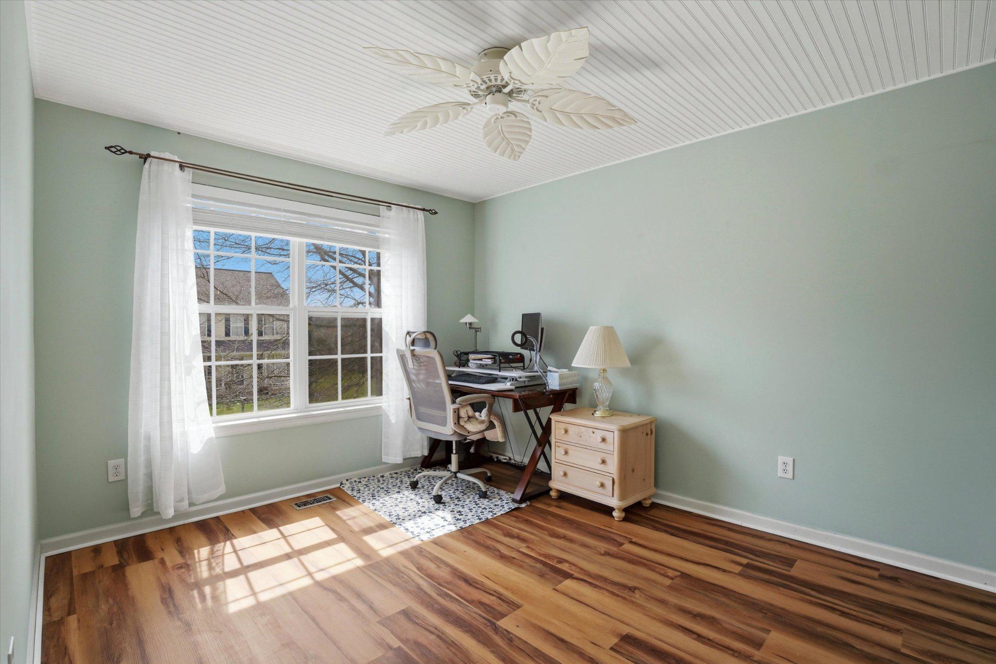 BRANFORD VILLAGE - Residential