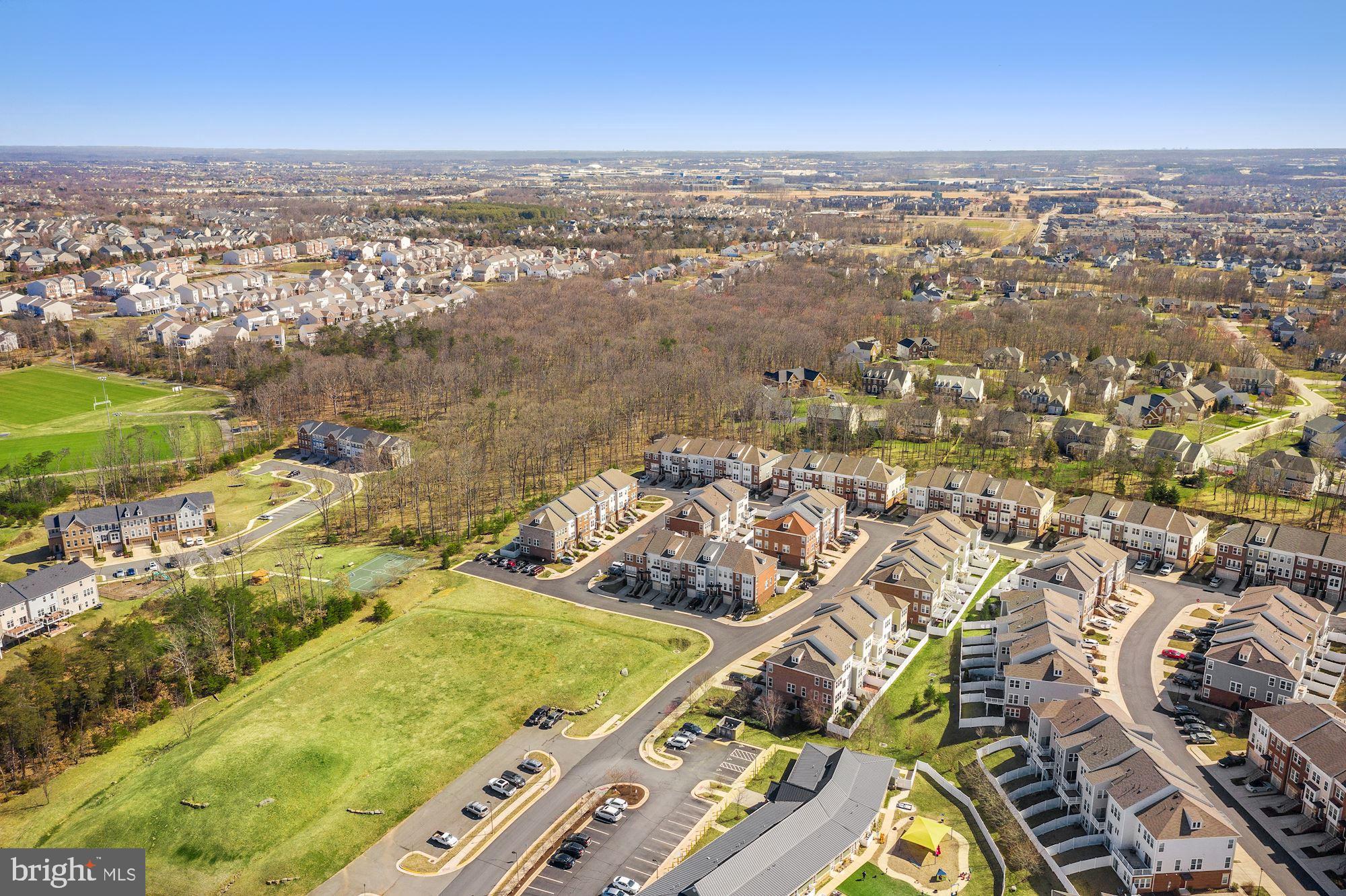 BRAMBLETON LANDBAY - Residential