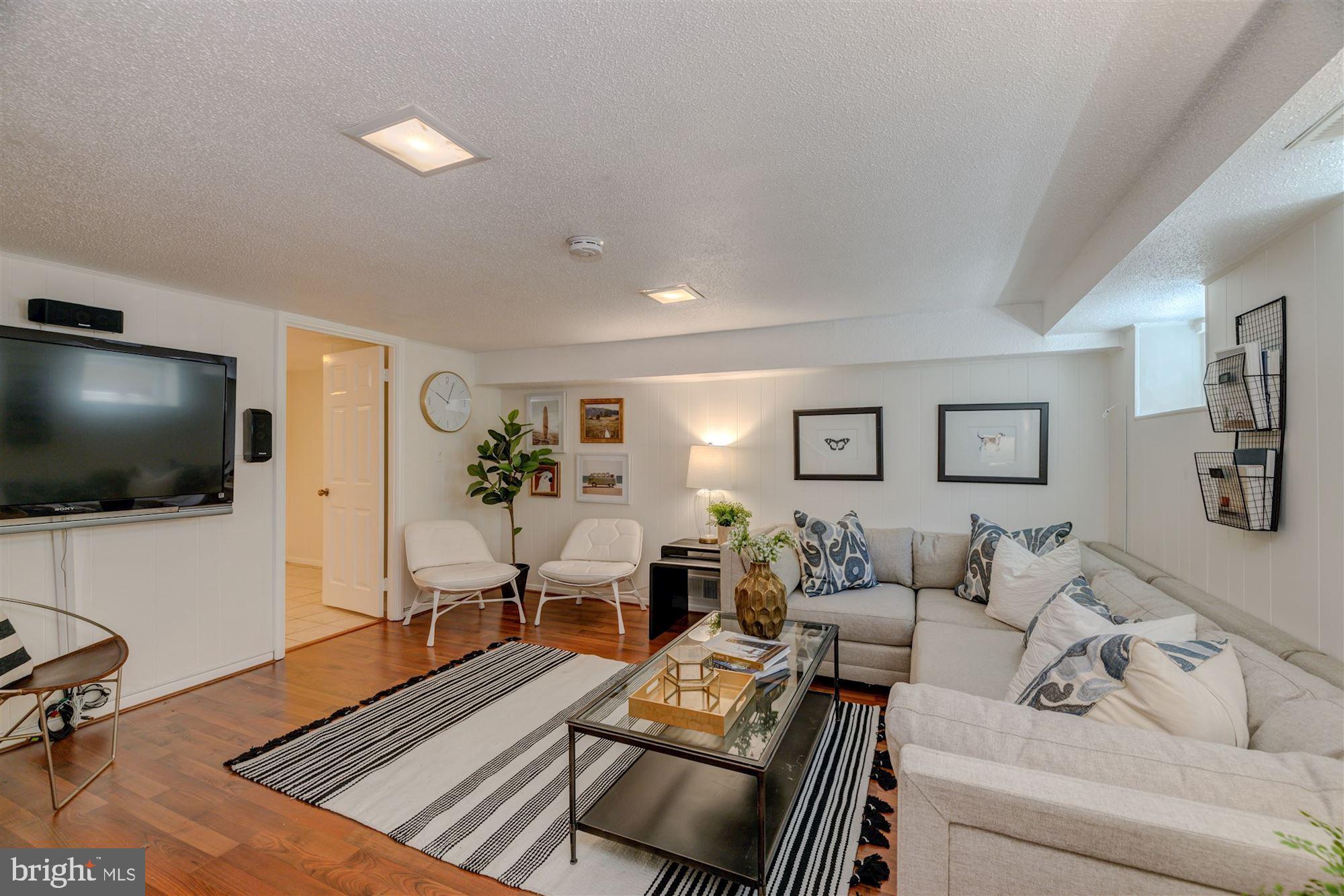 FAIRLINGTON VILLAGES - Residential