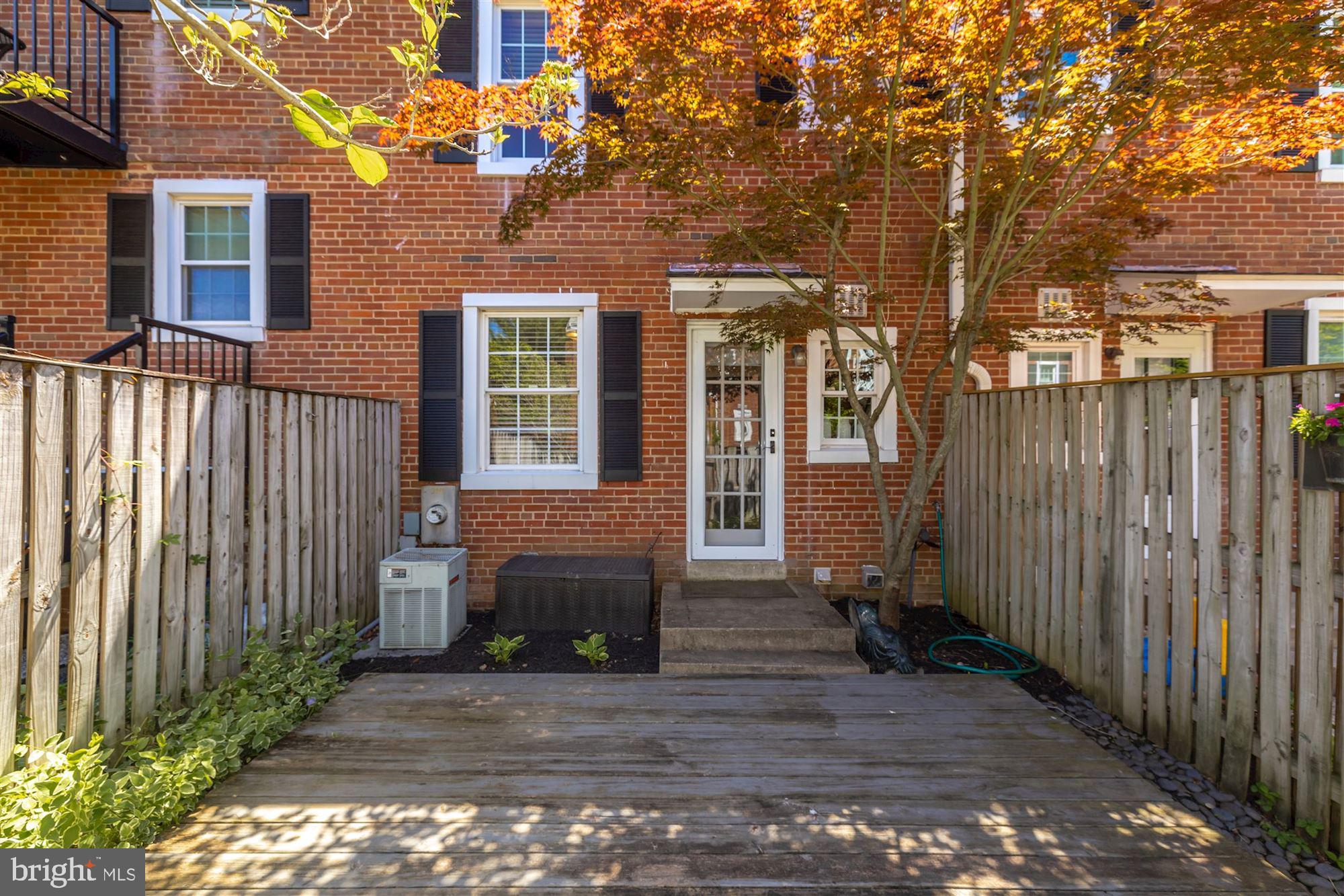 FAIRLINGTON VILLAGES - Residential