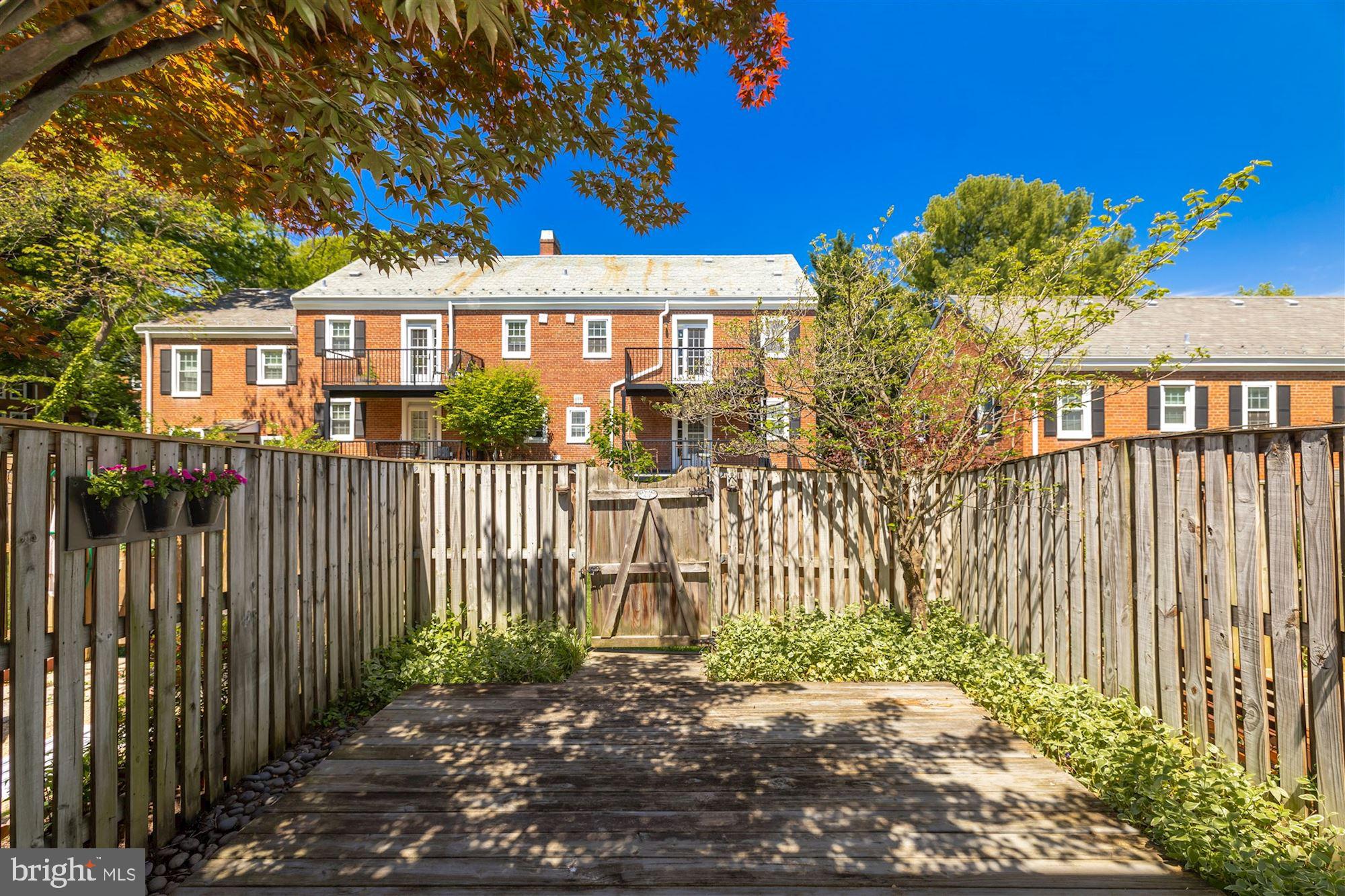 FAIRLINGTON VILLAGES - Residential