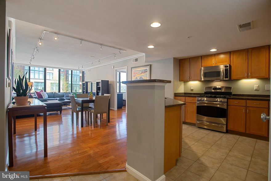 The Park at Courthouse - Close to restaurants, Whole Foods, Courthouse Farmers Market, AMC movie theater, Rocky Run Park and much more!  Two master suites, one with Jacuzzi tub & separate shower, both with walk in closets.  Open gourmet kitchen with granite & SS appliances.  Custom lighting, hardwood floors and lots of natural light. Building amenities include Gym, Business Center, Party Room, outdoor space & tot lot.  Washer/dryer in unit, parking spot with easy access to the elevator. Less than 4 Blocks to Courthouse Metro, easy access to Rt. 50 and all major highways, Washington DC, Crystal City/Amazon HQ2, Reagan National Airport & endless bike trails. Condo fee includes gas, water, trash and parking fee.