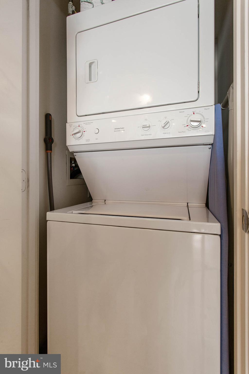 THE PARK AT COURTHOUSE - Residential