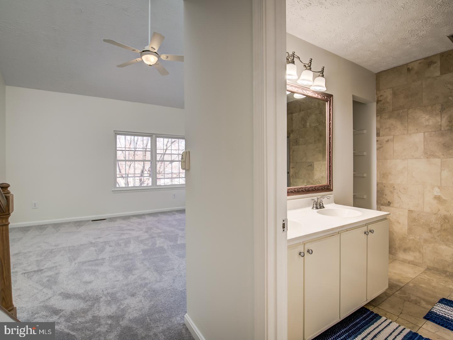 WATERS LANDING - Residential