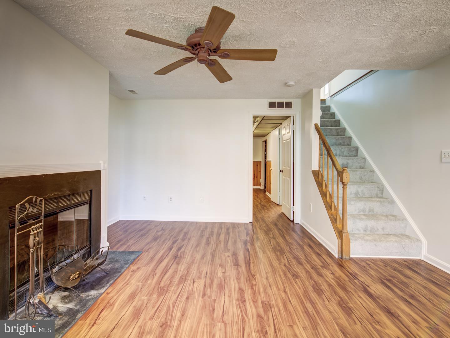 WATERS LANDING - Residential