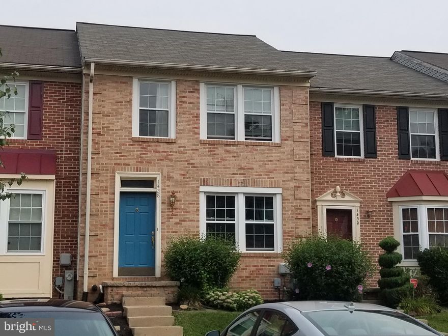 List and sold simultaneously. New windows & roof 2013. Deck & Fenced yard. Full finished walk out basement.