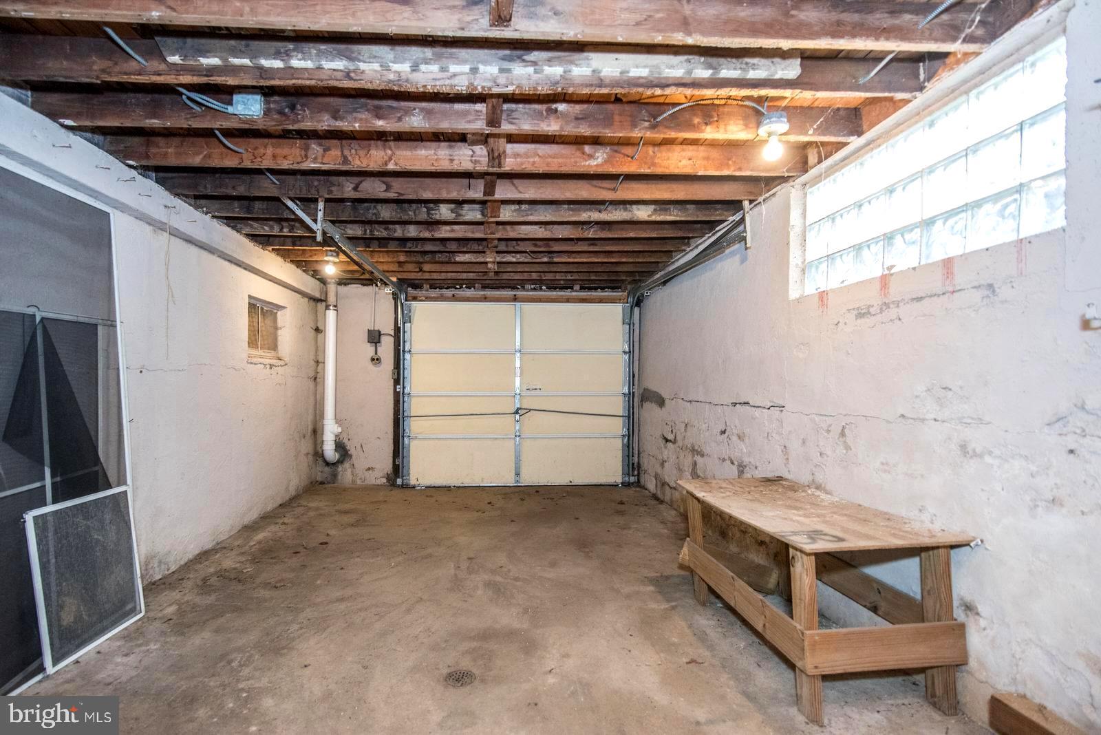 FOX CHASE - Residential