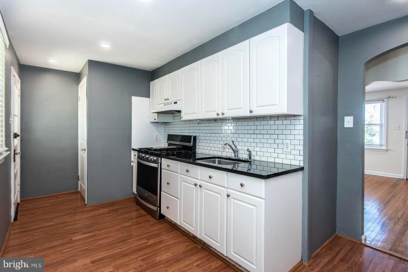 FOX CHASE - Residential