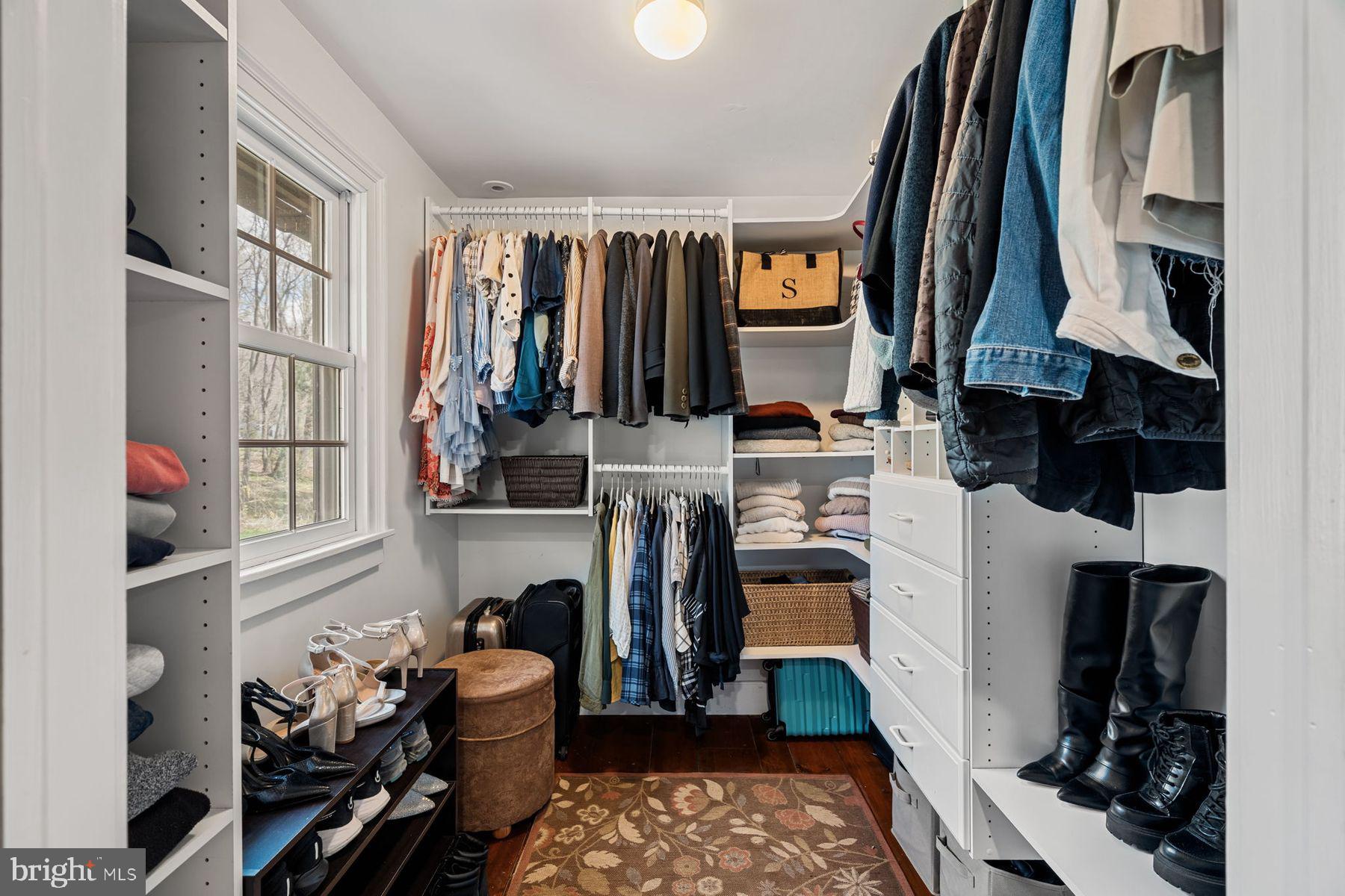 RIDGE VALLEY - Residential