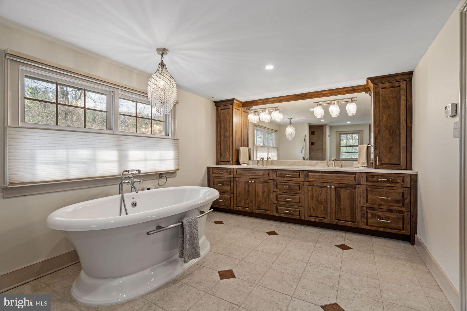 RIDGE VALLEY - Residential