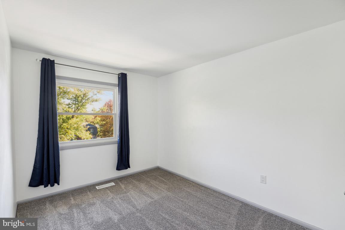 LAKE RIDGE- OAKWOOD - Residential