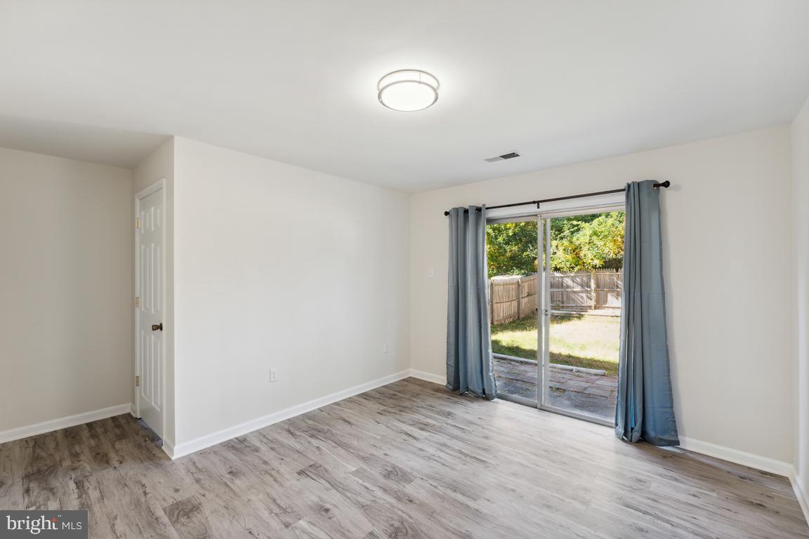 LAKE RIDGE- OAKWOOD - Residential