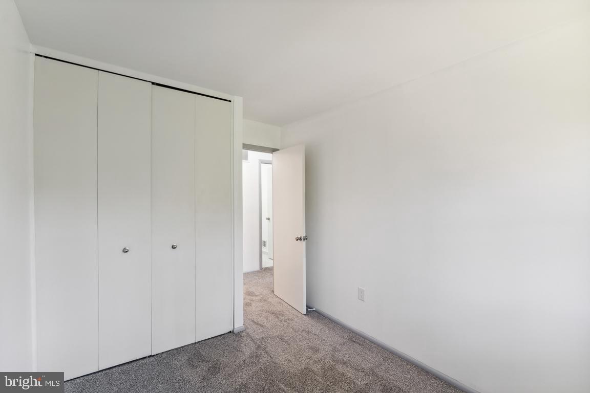 LAKE RIDGE- OAKWOOD - Residential