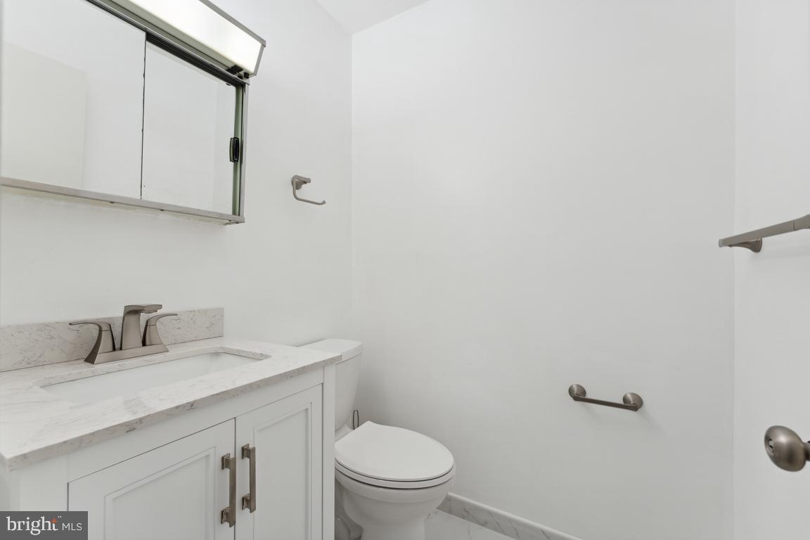 LAKE RIDGE- OAKWOOD - Residential