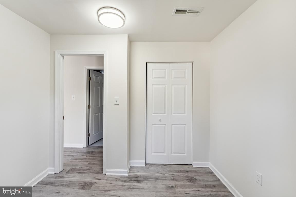 LAKE RIDGE- OAKWOOD - Residential