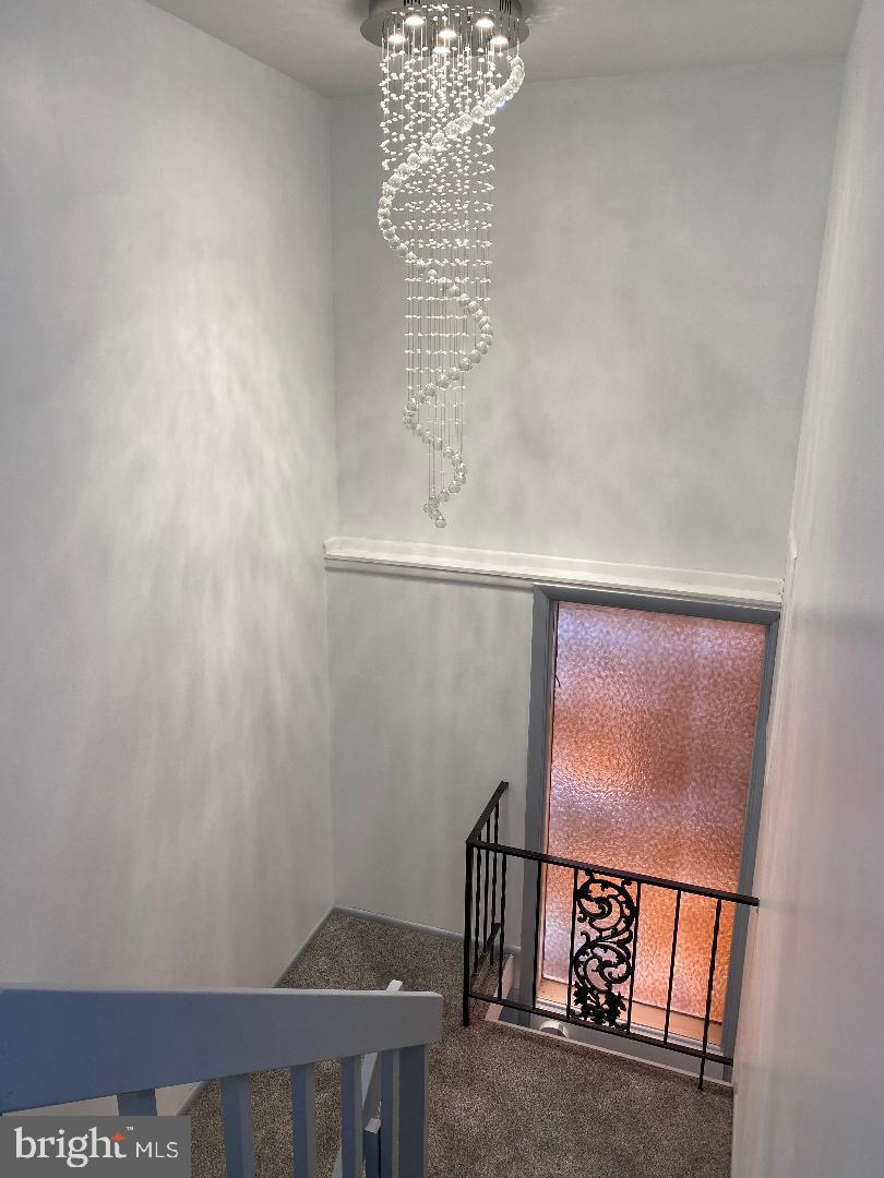 LAKE RIDGE- OAKWOOD - Residential