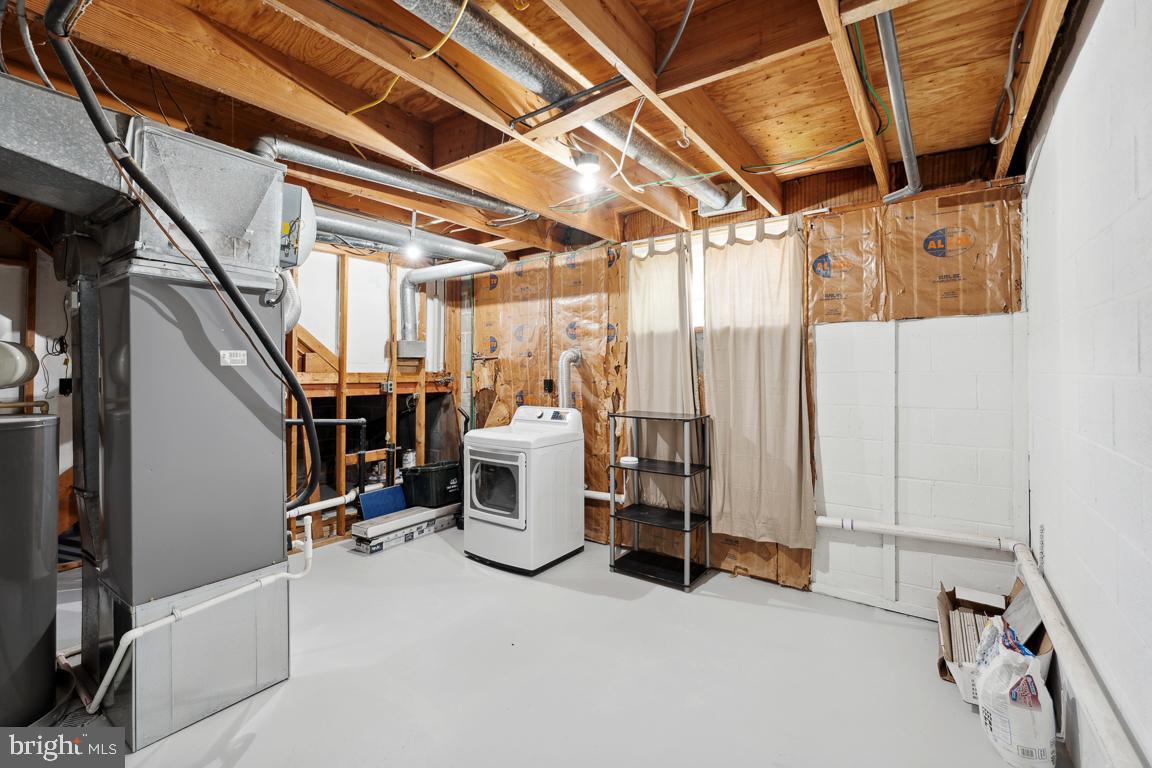 LAKE RIDGE- OAKWOOD - Residential