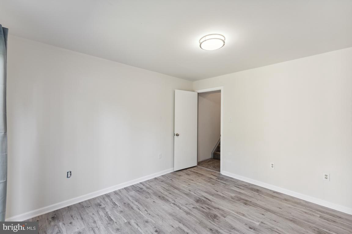 LAKE RIDGE- OAKWOOD - Residential