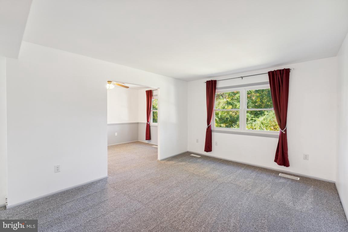 LAKE RIDGE- OAKWOOD - Residential