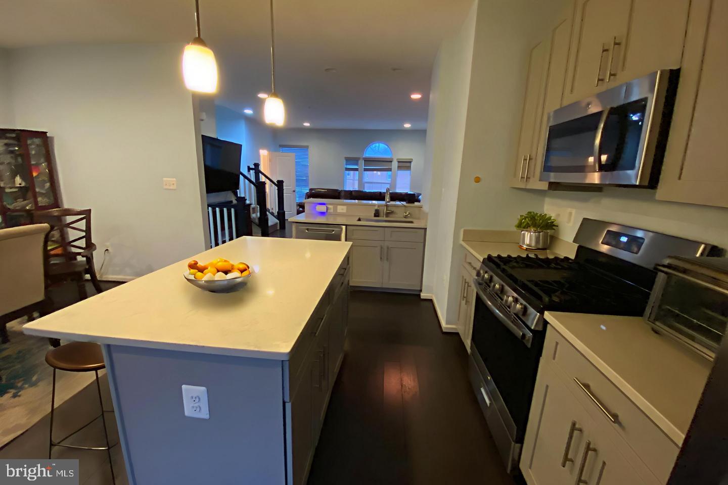 GLASSMANOR - Residential