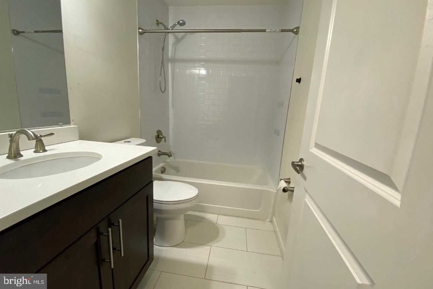 GLASSMANOR - Residential