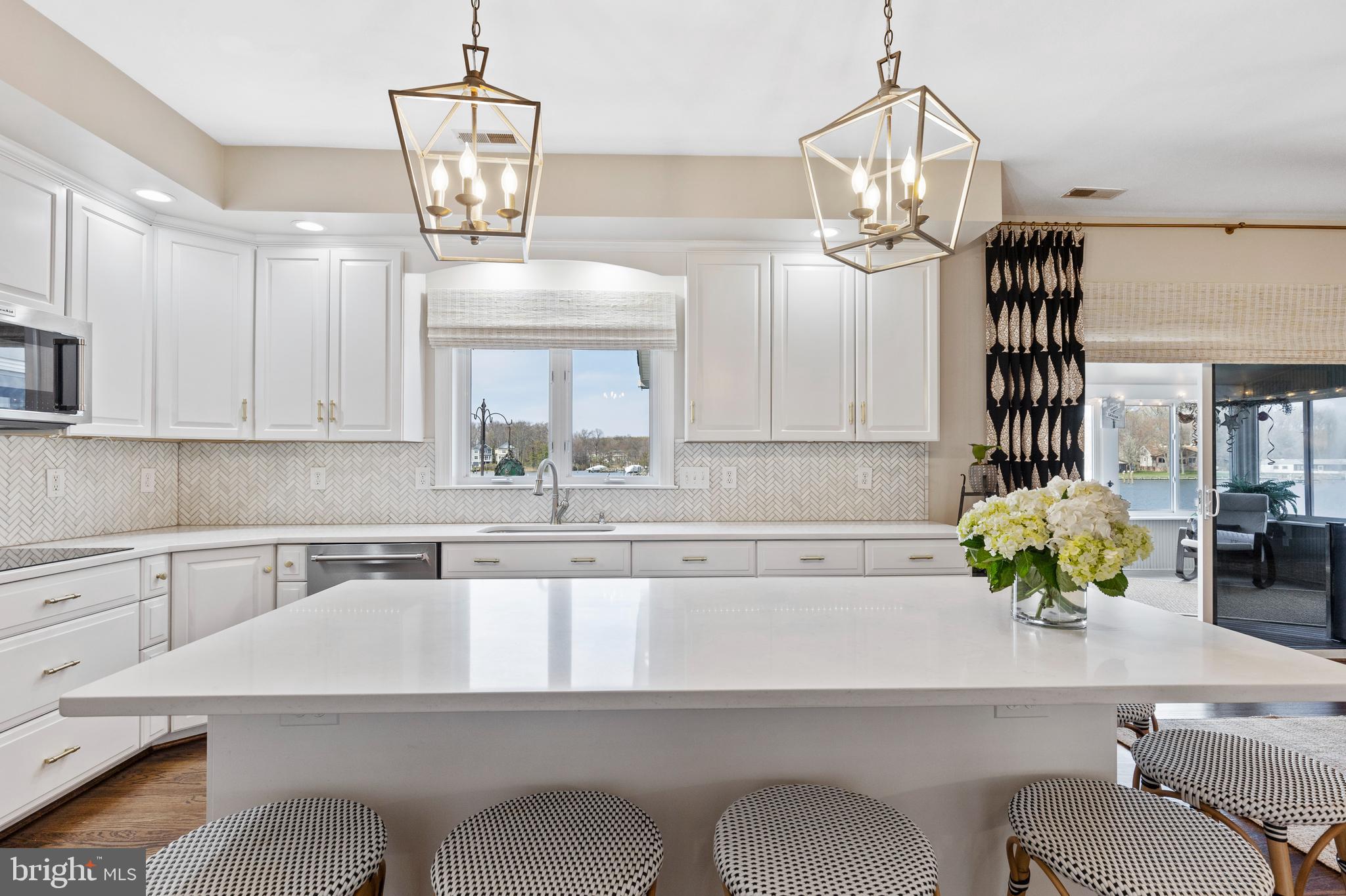 SENECA HARBOR - Residential