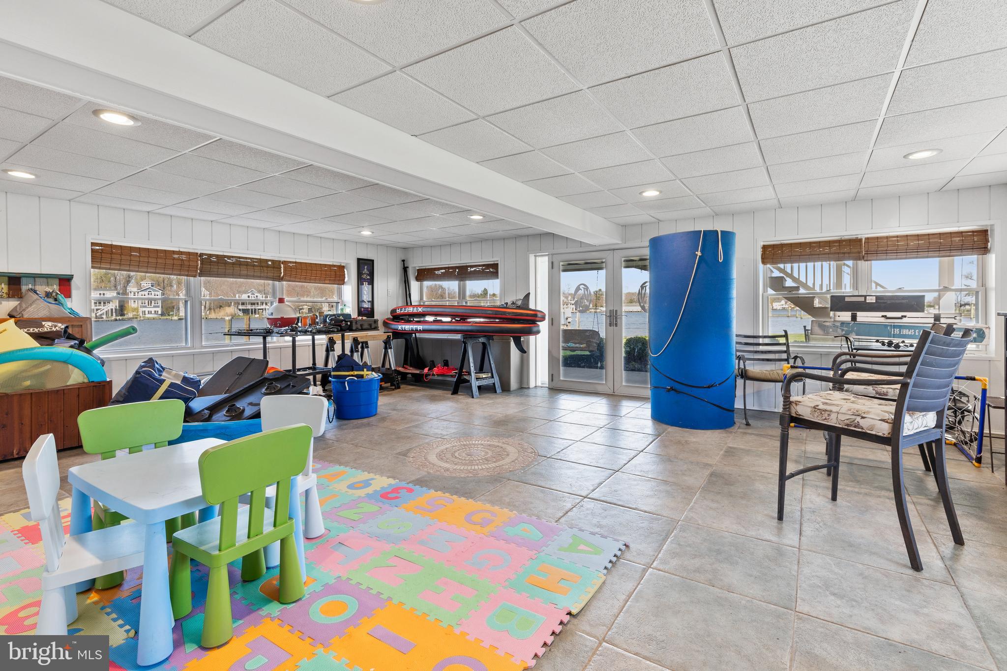 SENECA HARBOR - Residential