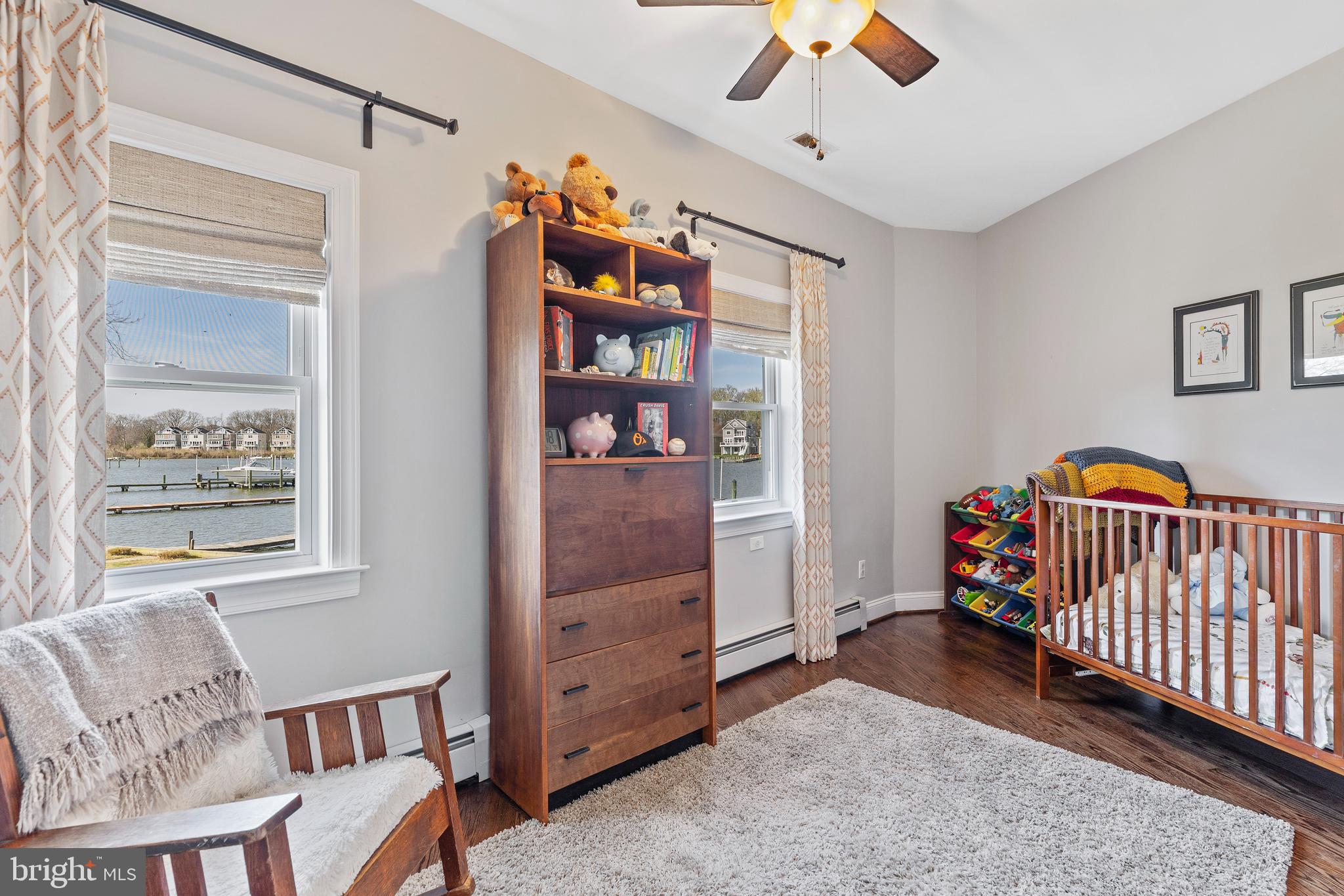 SENECA HARBOR - Residential