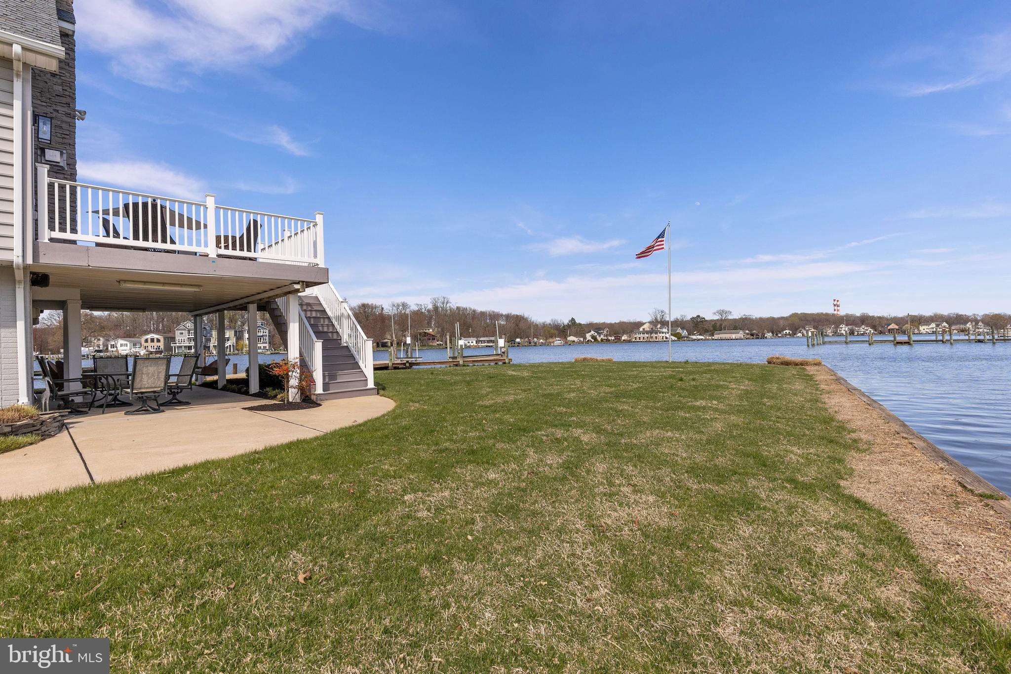 SENECA HARBOR - Residential