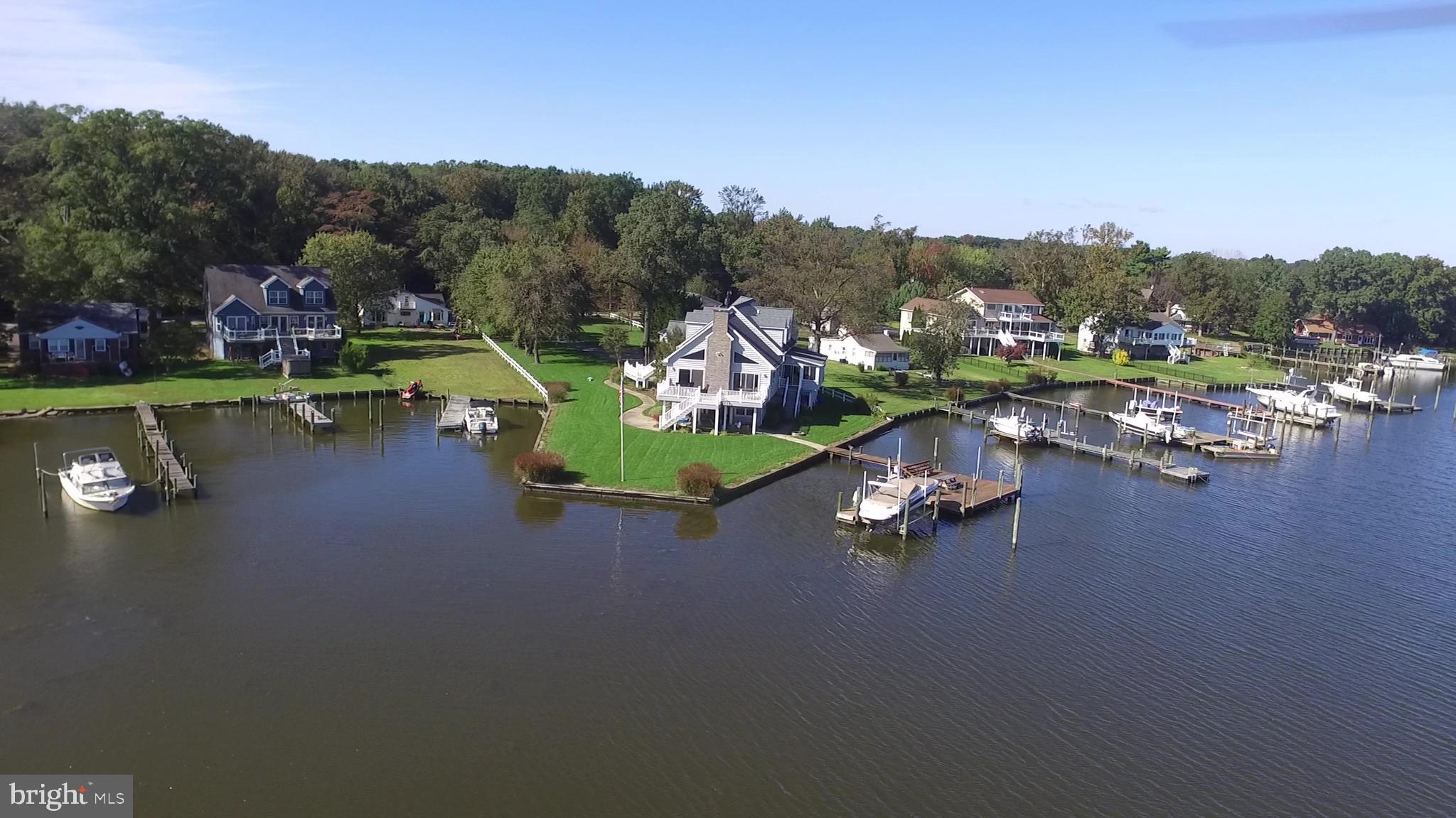 SENECA HARBOR - Residential