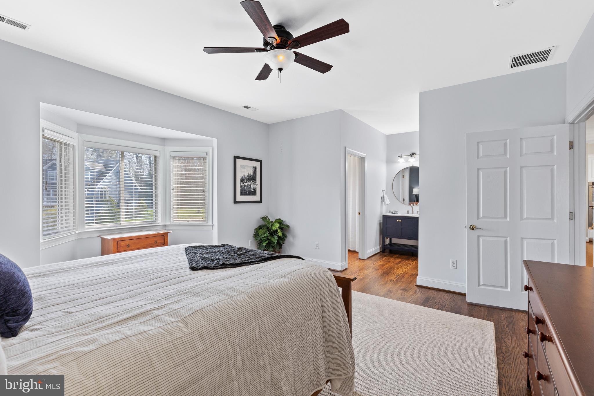 SENECA HARBOR - Residential