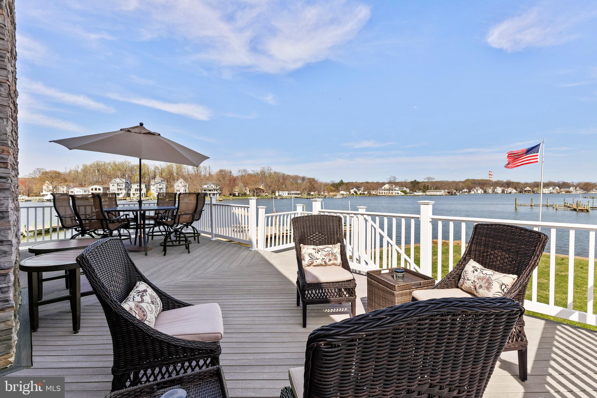 SENECA HARBOR - Residential