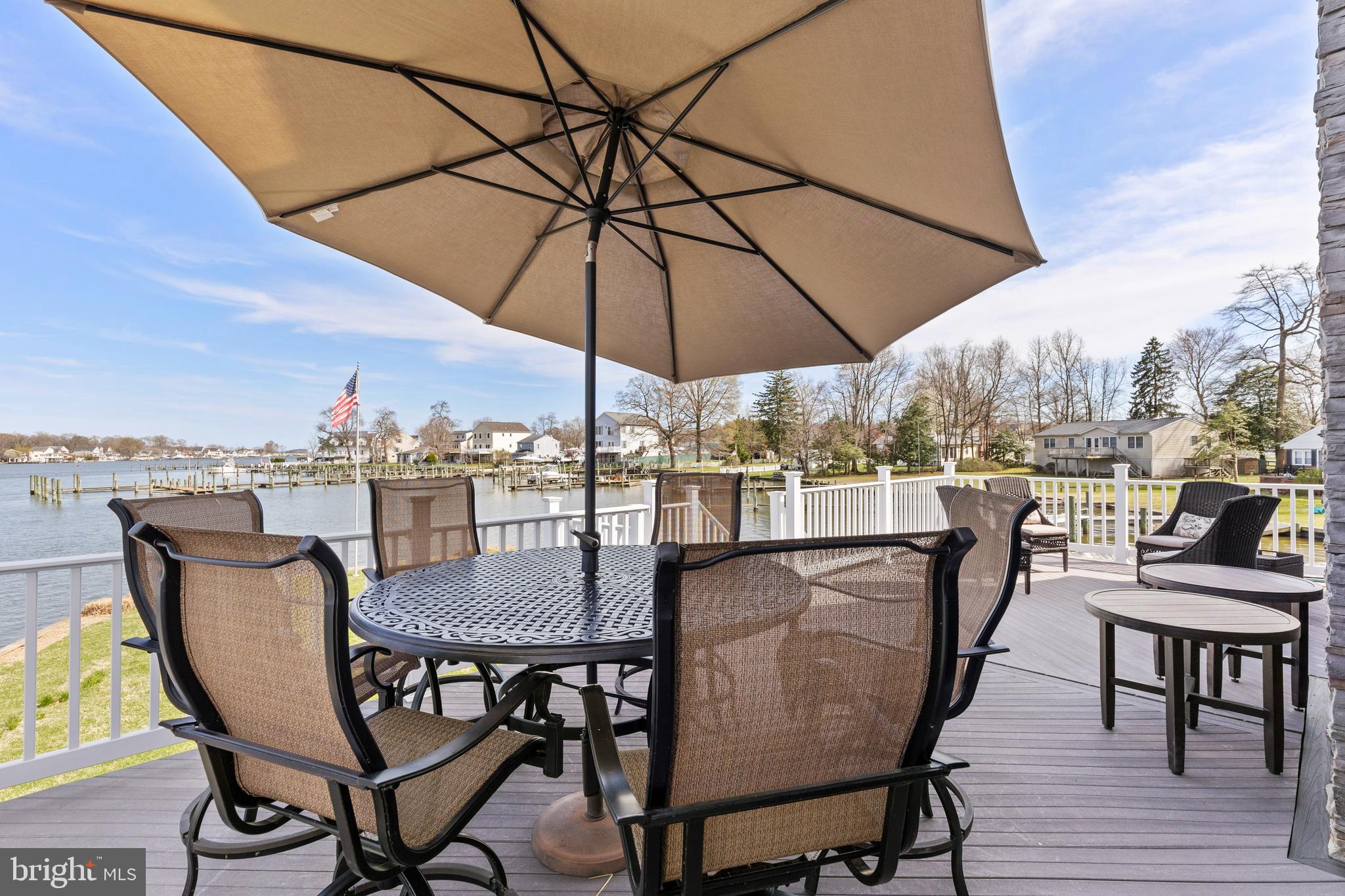 SENECA HARBOR - Residential