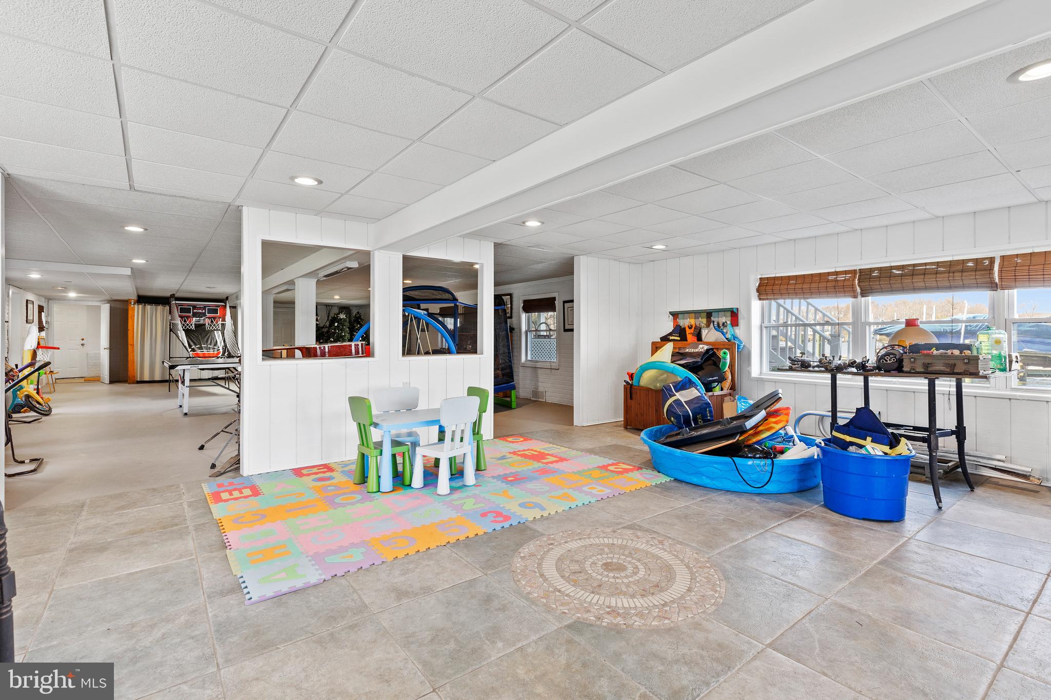 SENECA HARBOR - Residential