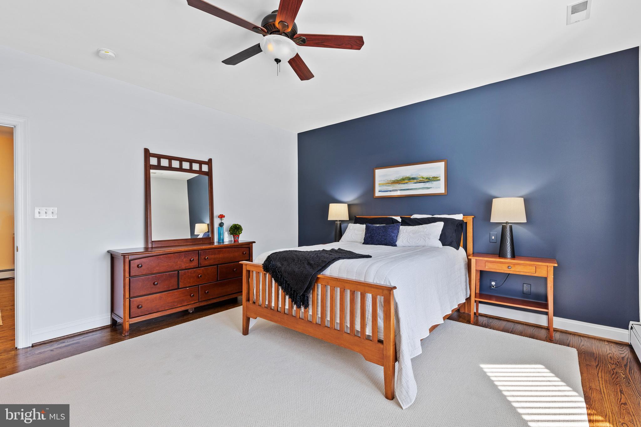 SENECA HARBOR - Residential