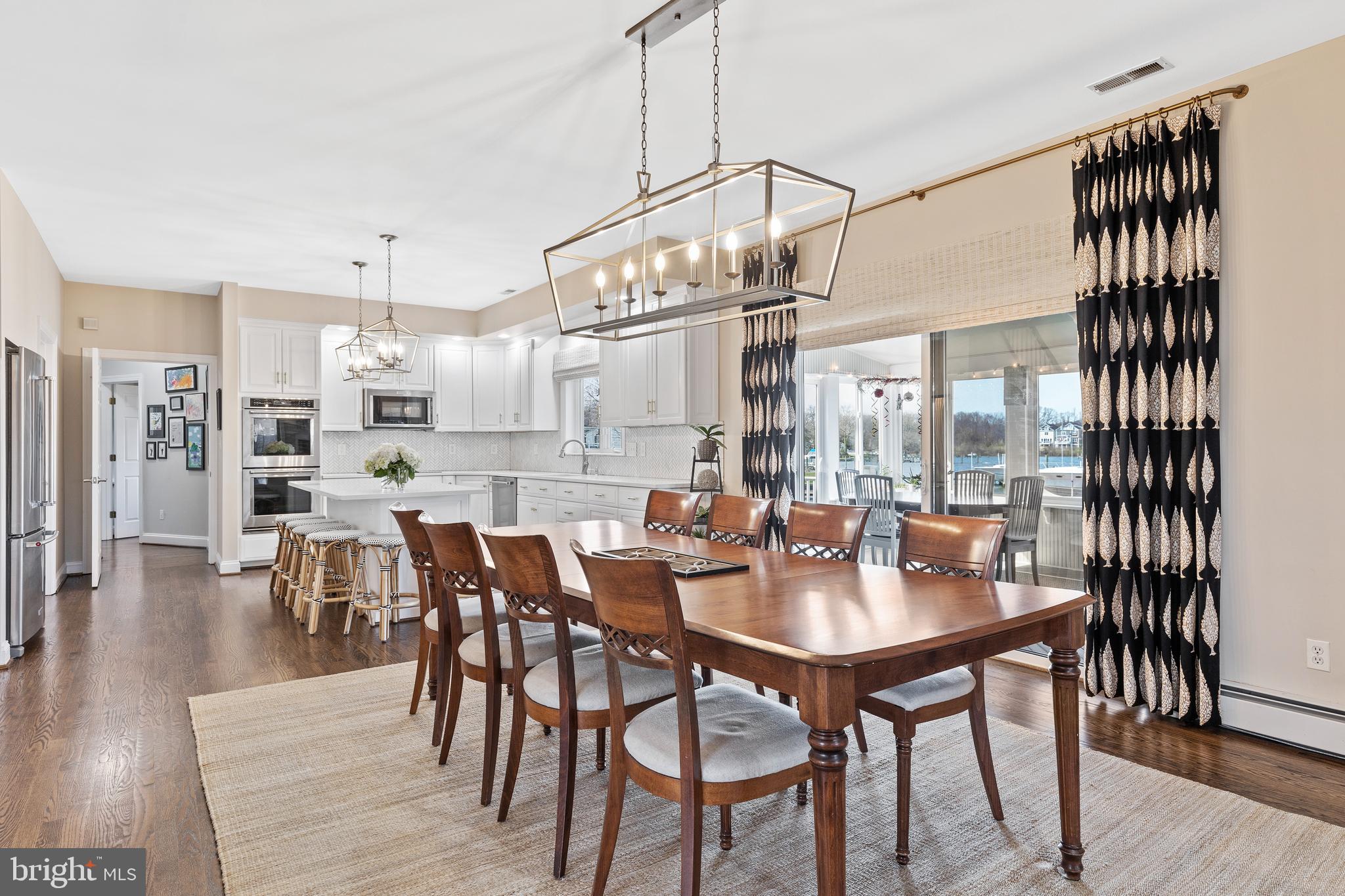 SENECA HARBOR - Residential