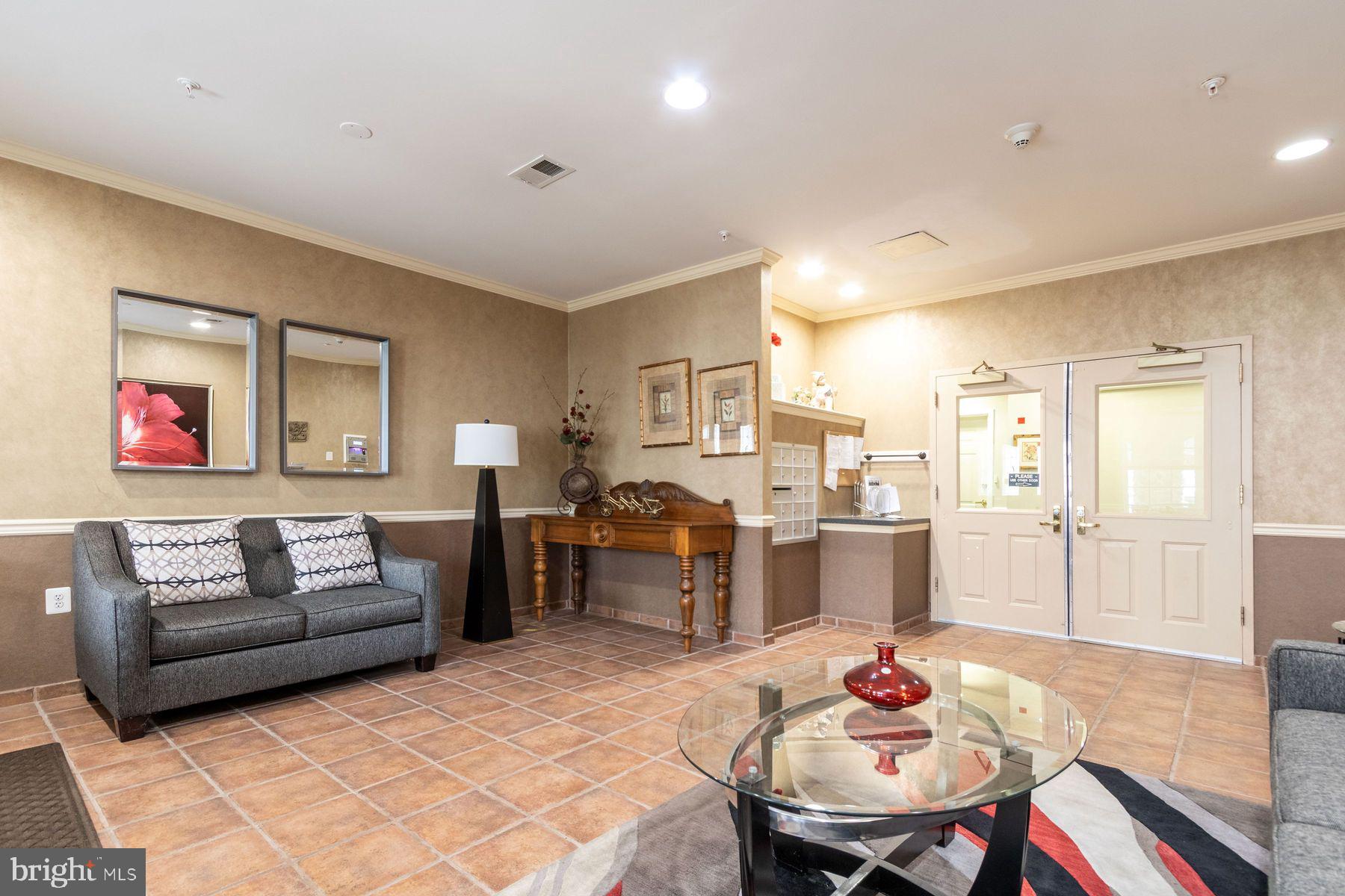 1201 KNOX COURT 1201