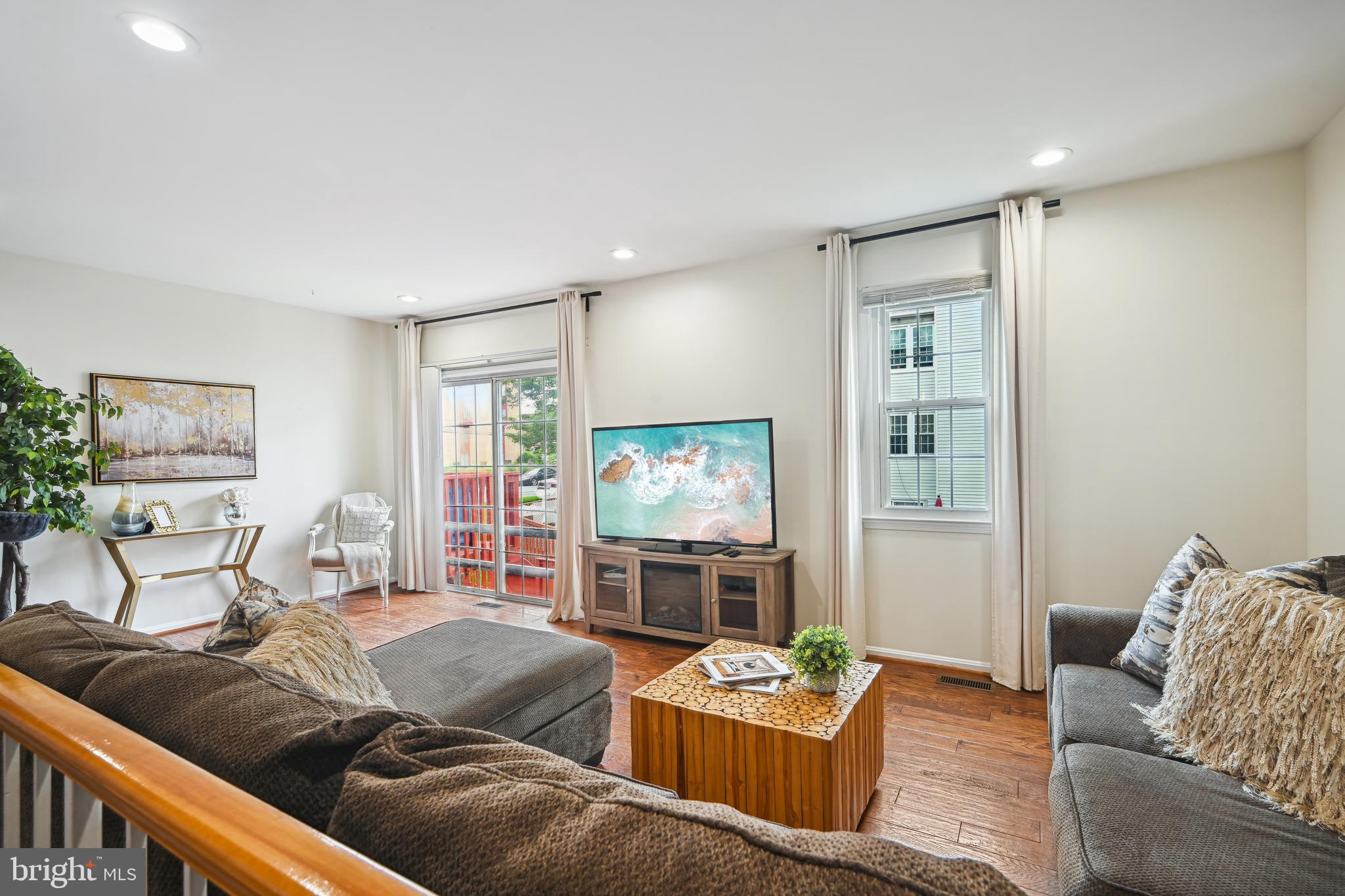 ROLLING ACRES - Residential