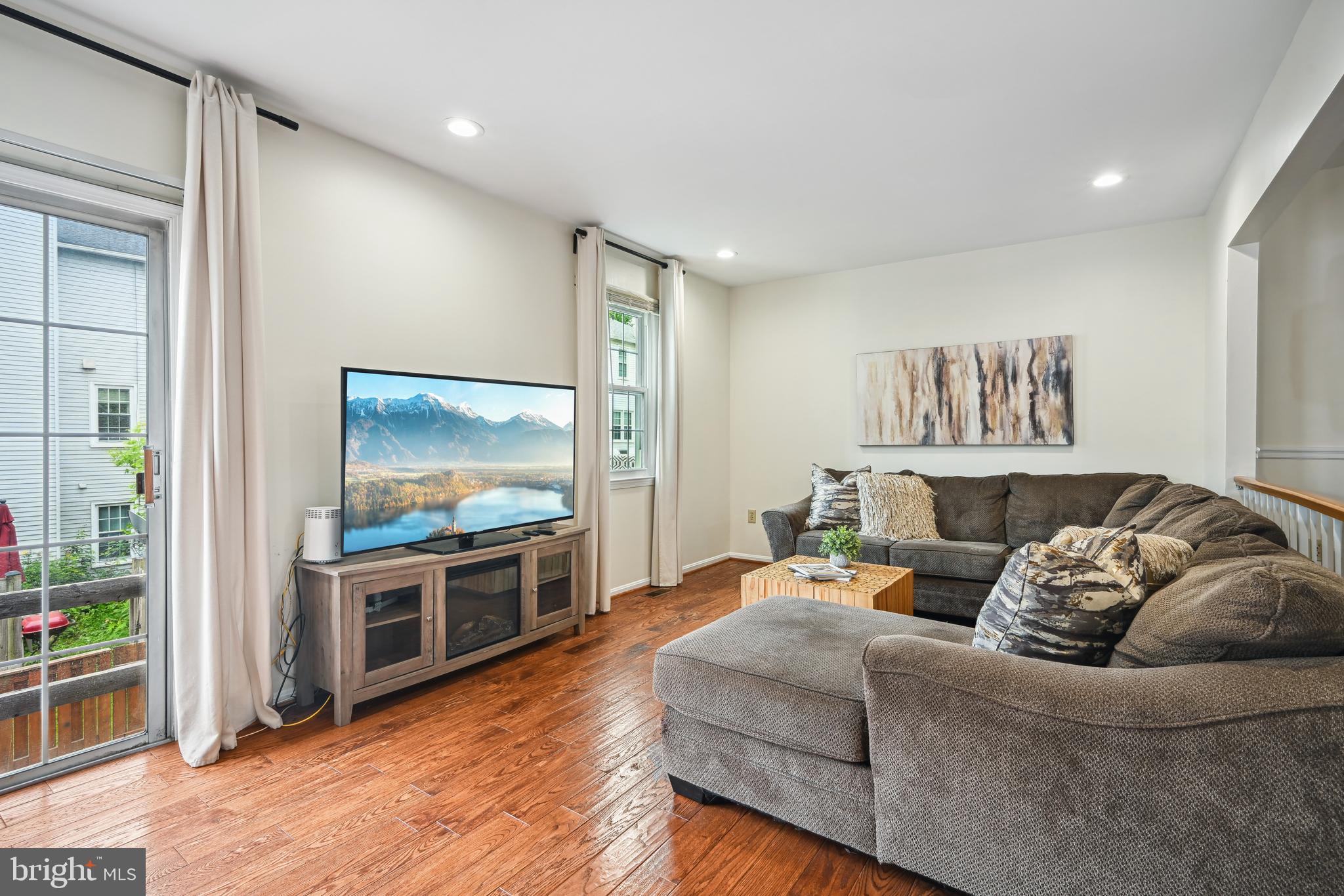 ROLLING ACRES - Residential