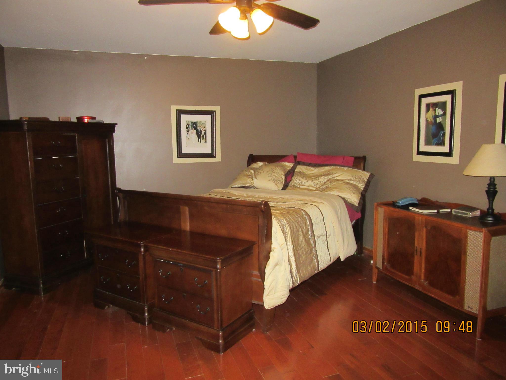 KENSINGTON COURTS - Residential