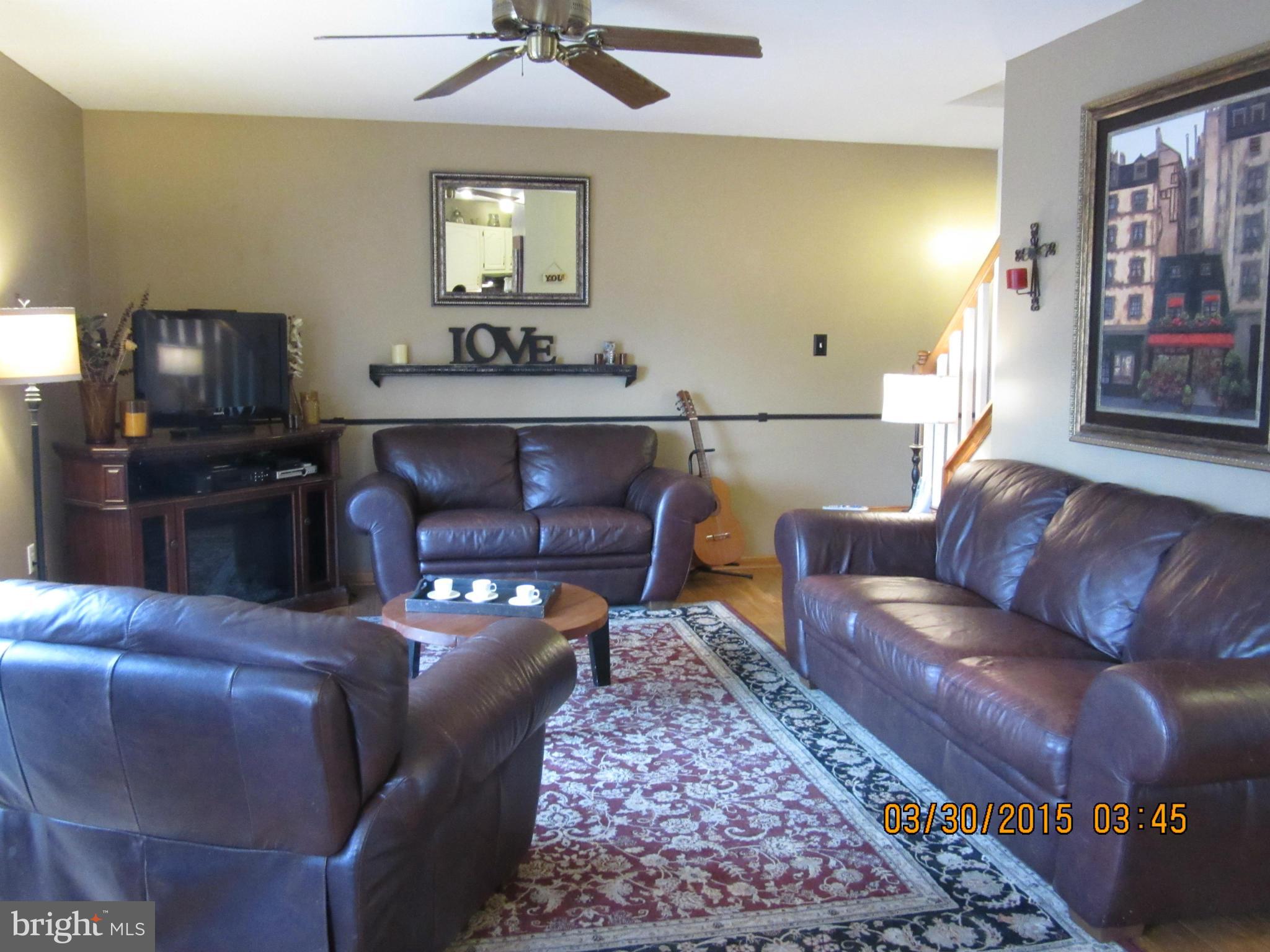 KENSINGTON COURTS - Residential