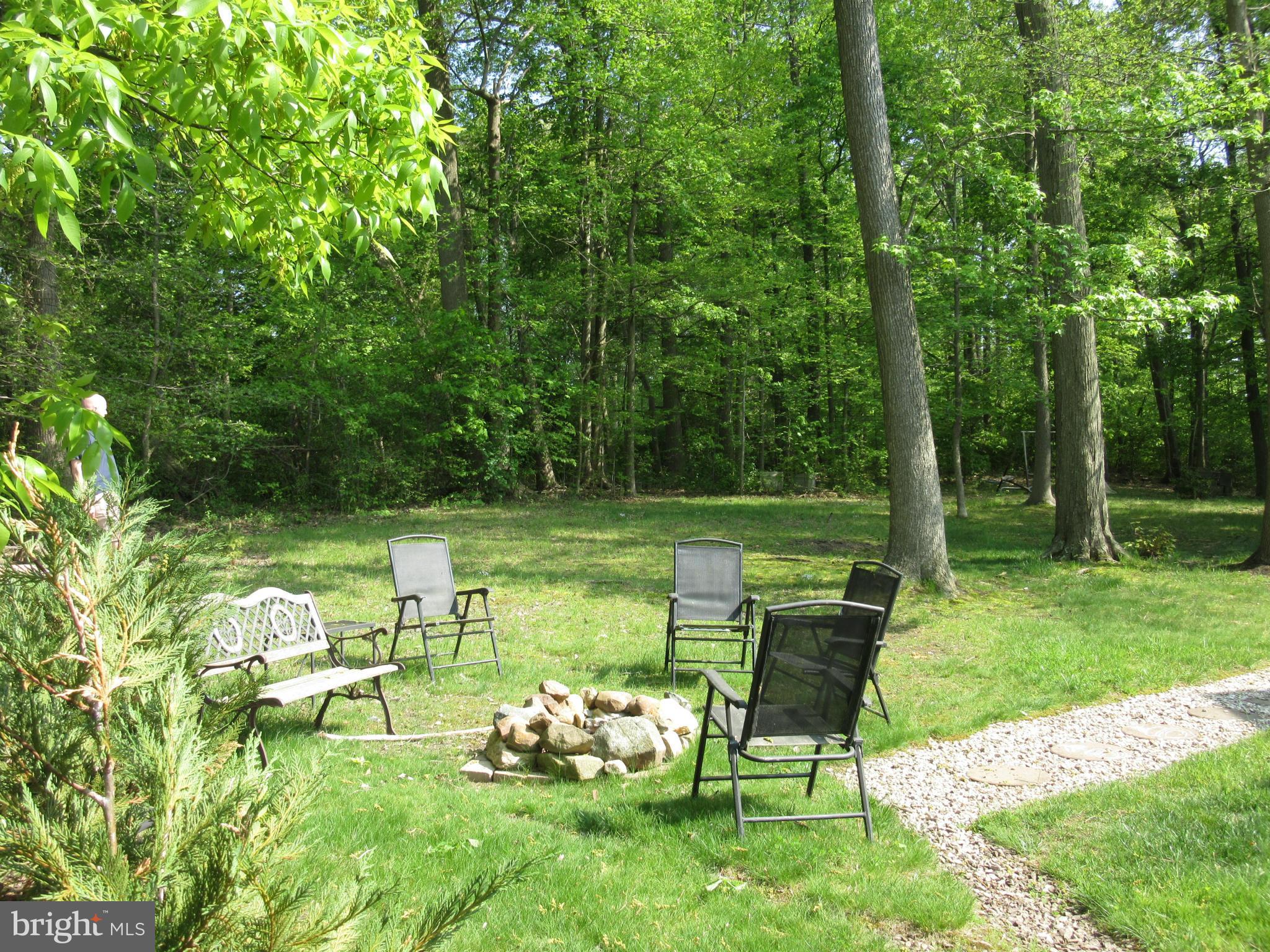 KENSINGTON COURTS - Residential