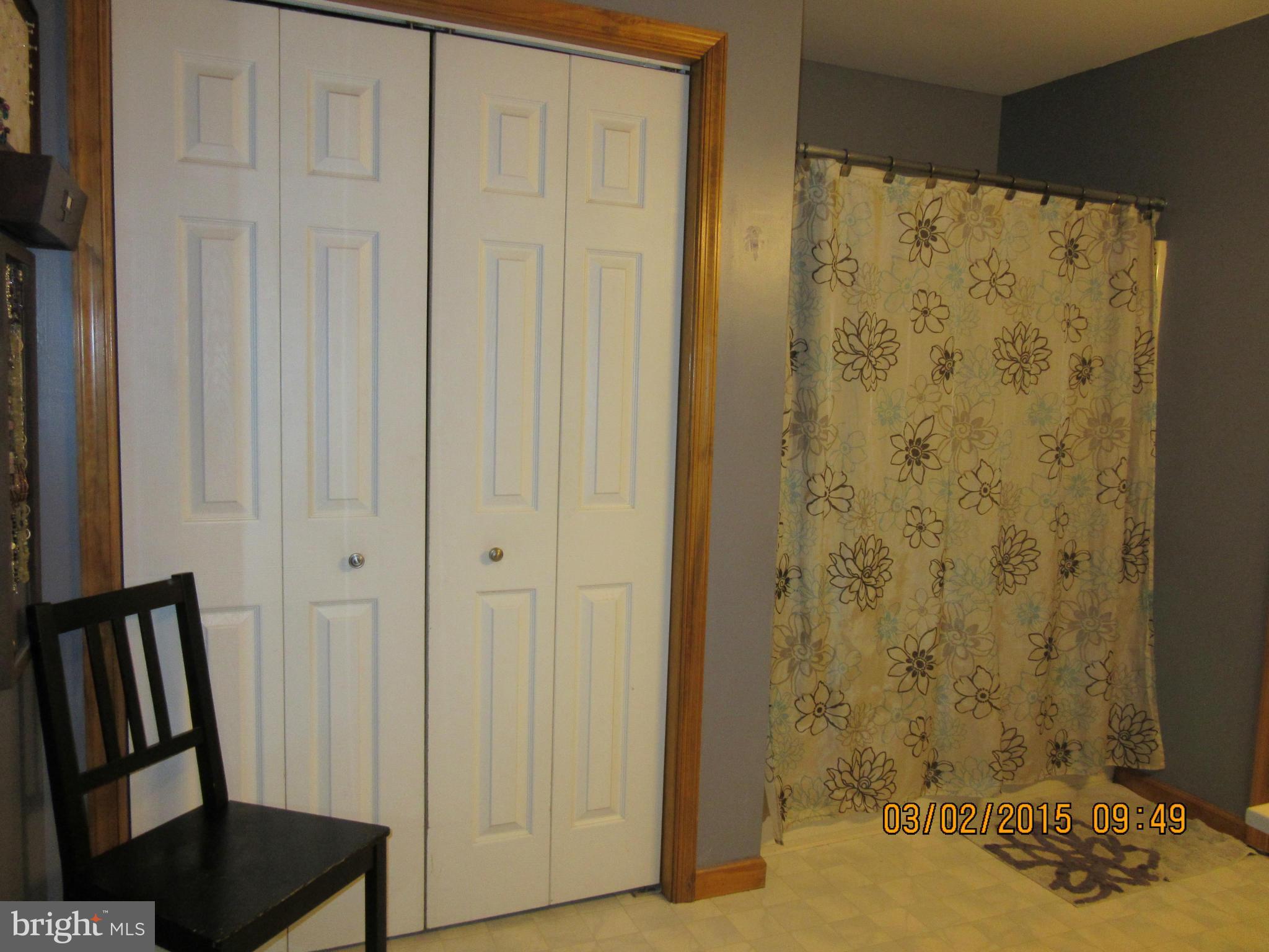 KENSINGTON COURTS - Residential