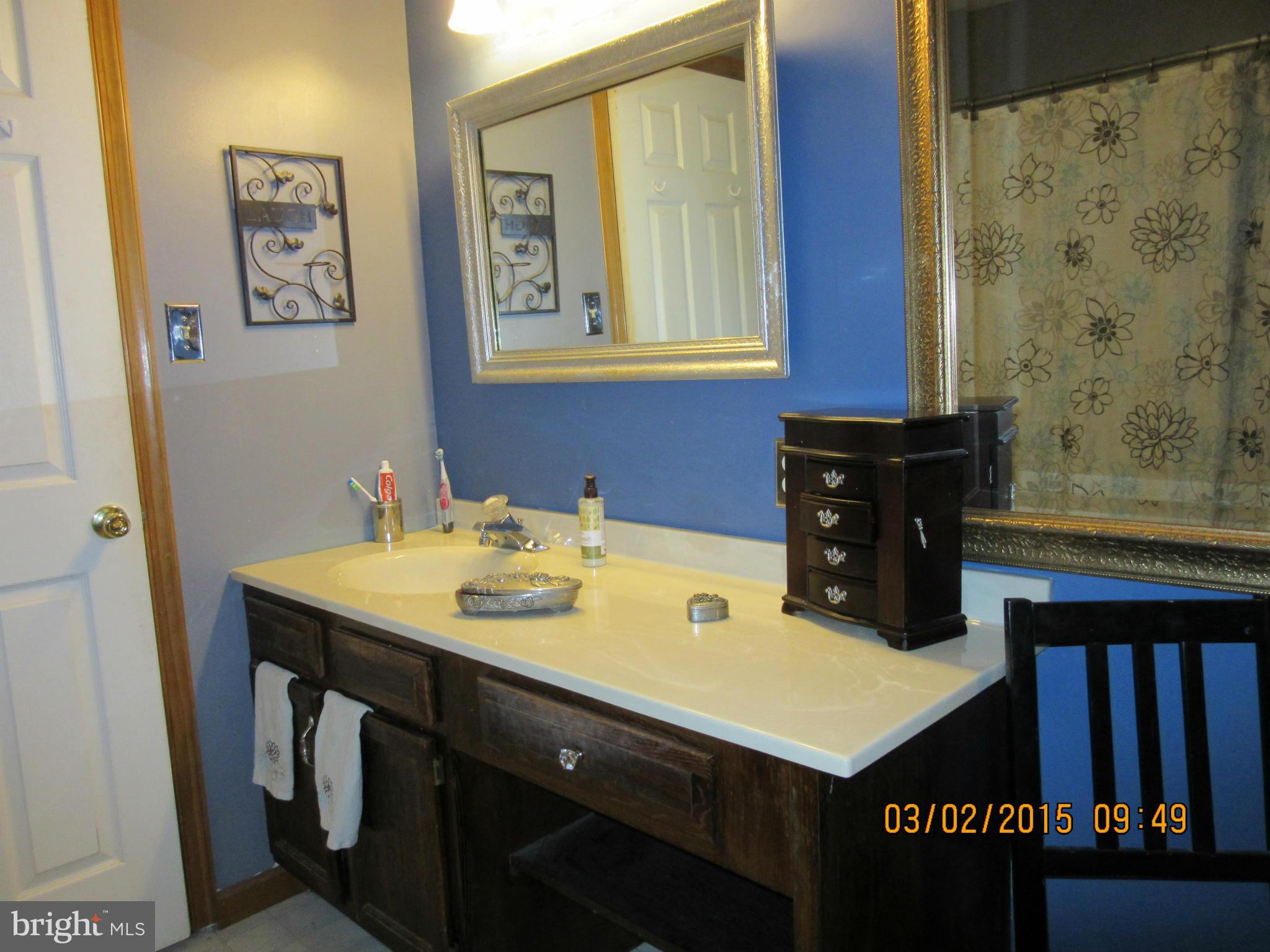 KENSINGTON COURTS - Residential