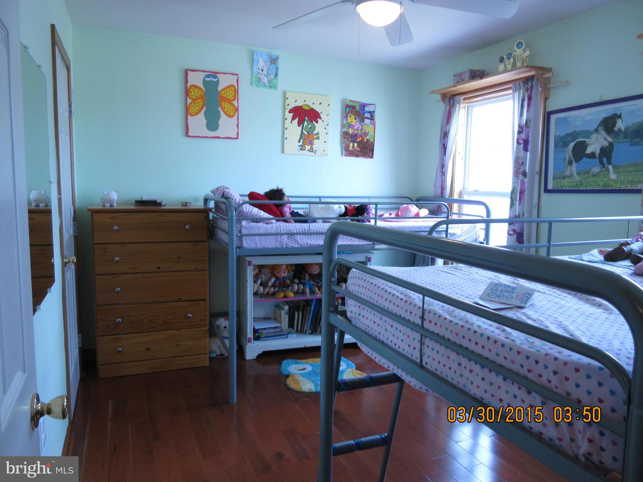 KENSINGTON COURTS - Residential