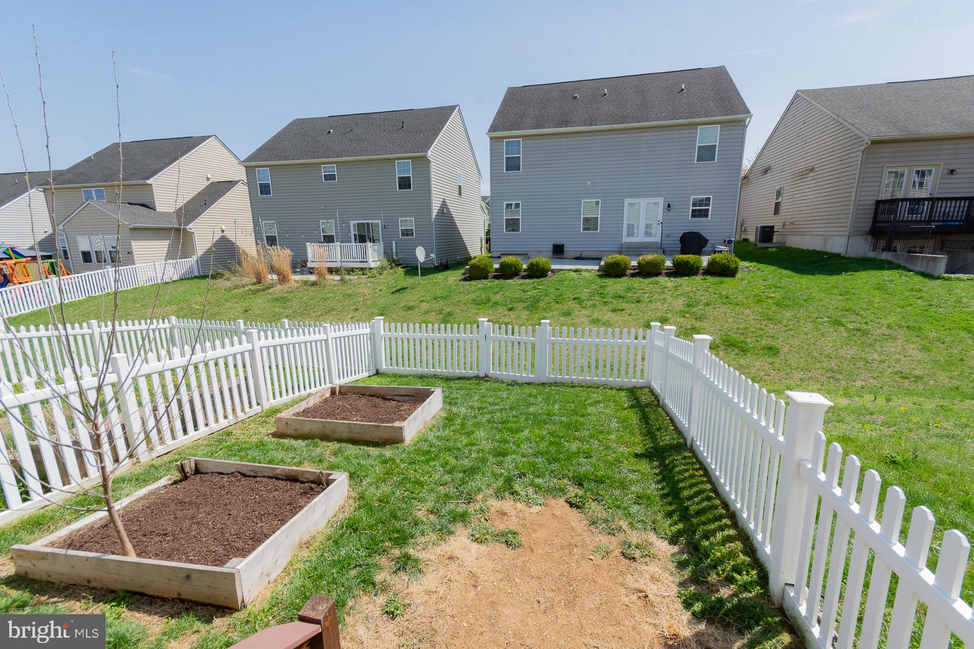 POTOMAC STATION - Residential