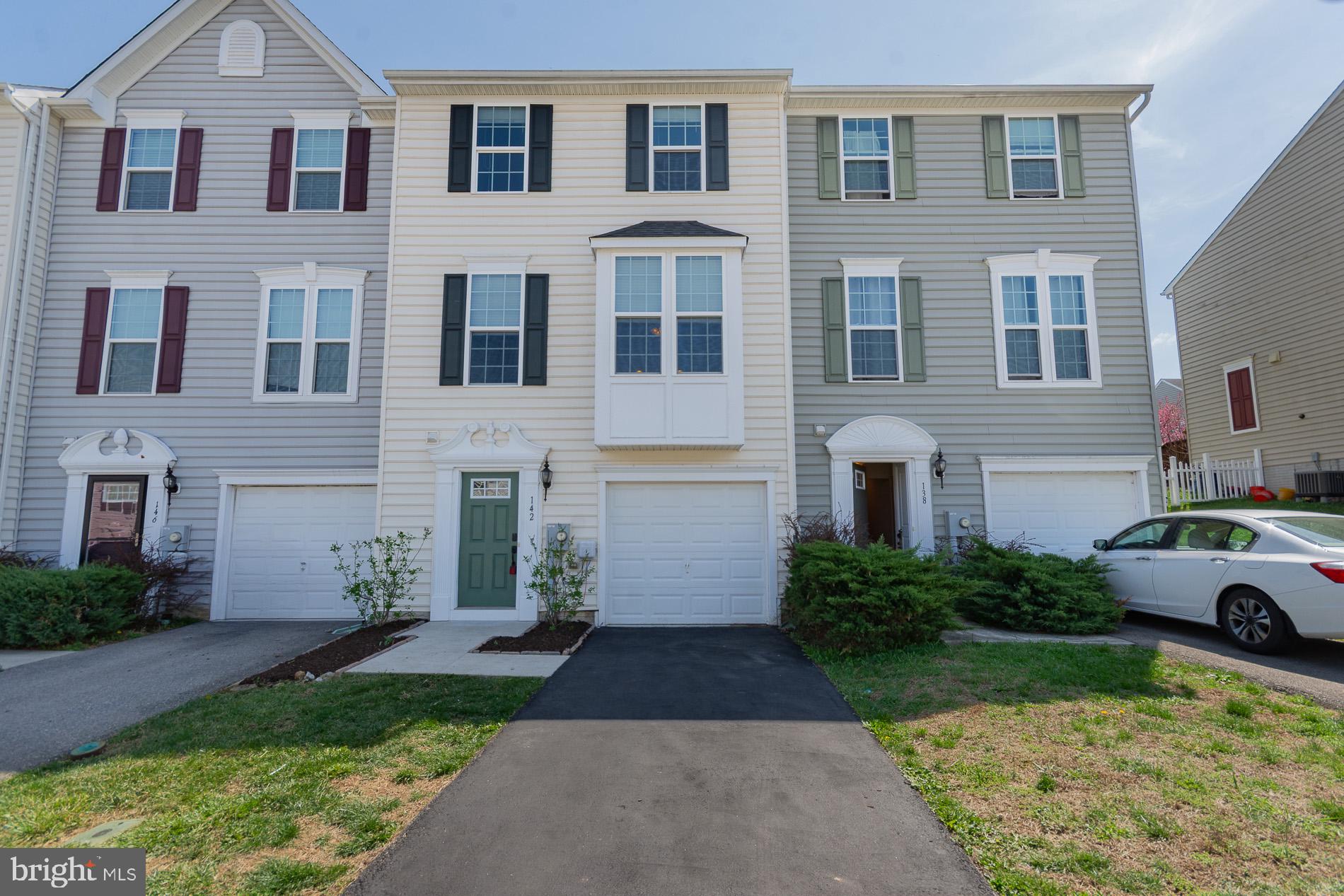 POTOMAC STATION - Residential