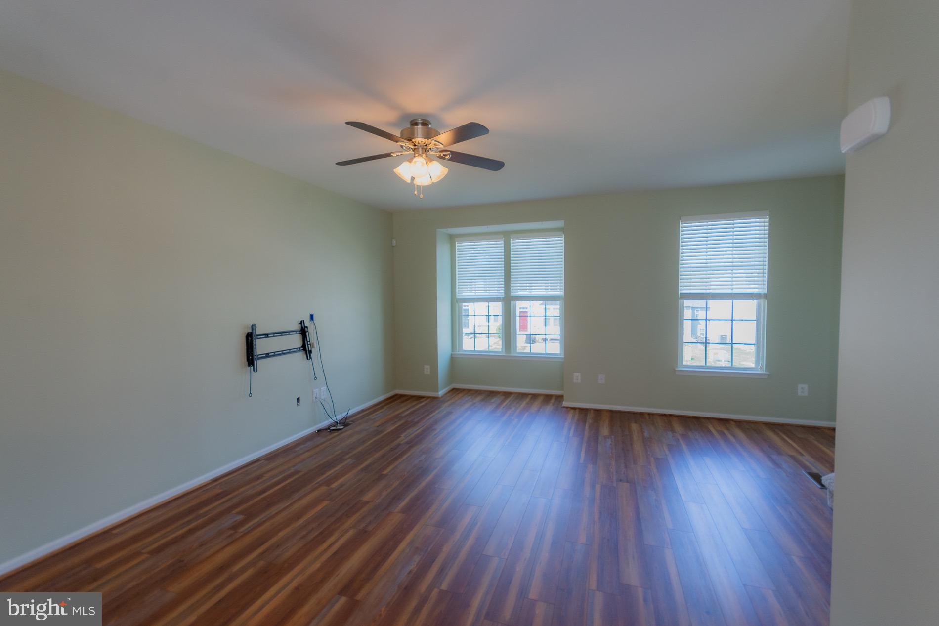 POTOMAC STATION - Residential