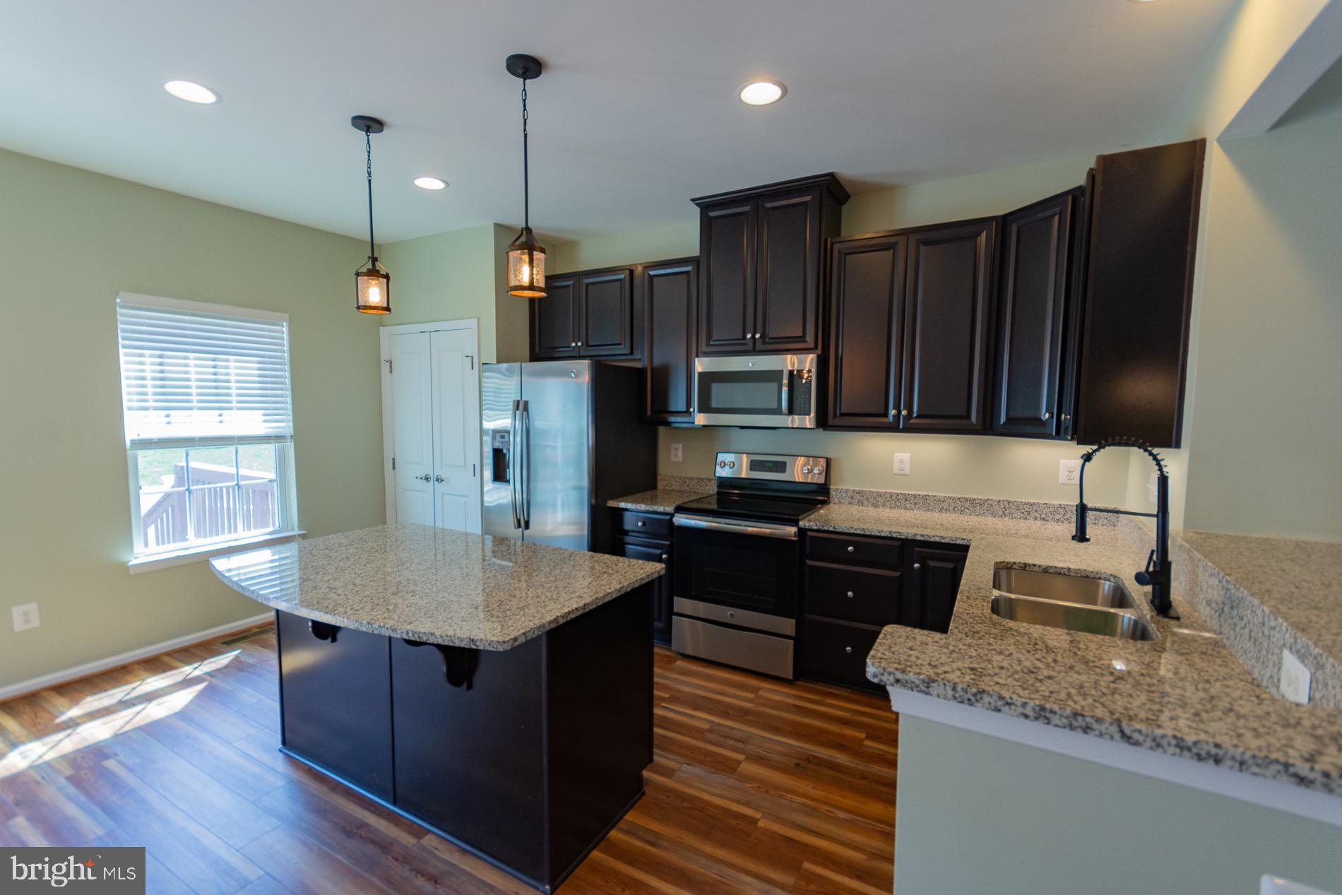 POTOMAC STATION - Residential