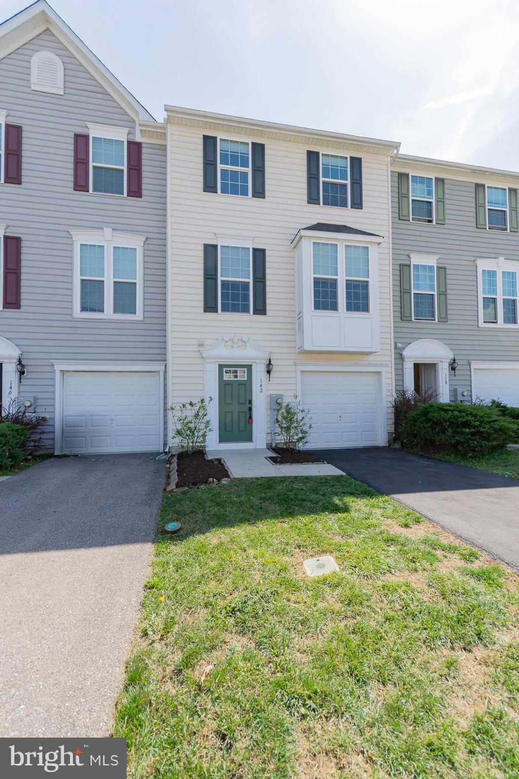 POTOMAC STATION - Residential